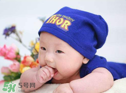 寶寶可以吃小龍蝦嗎？多大的寶寶可以吃小龍蝦呢？