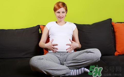 妊娠紋什么時(shí)候長(zhǎng)出來(lái)？哪種皮膚容易長(zhǎng)妊娠紋？