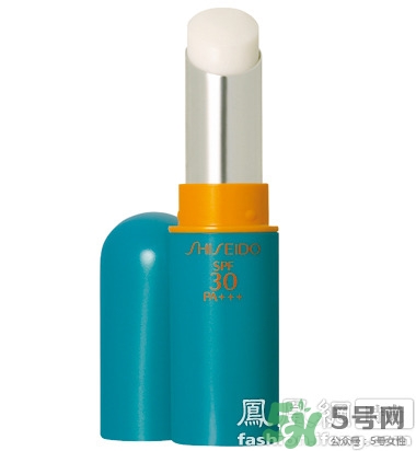 防曬唇膏要卸妝嗎？防曬潤唇膏要卸妝嗎