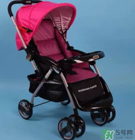 嬰兒車三輪好還是四輪好？嬰兒車三輪和四輪的區(qū)別