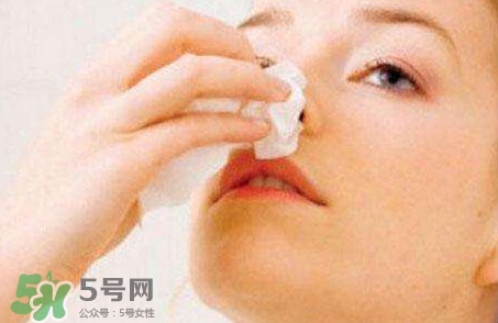 鹽水洗鼻能治好鼻炎嗎？鹽水洗鼻的正確方法