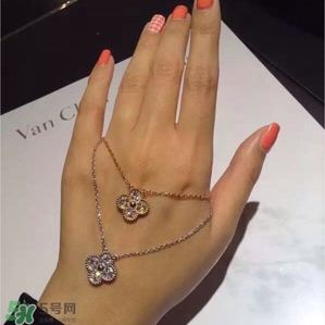 梵克雅寶項(xiàng)鏈?zhǔn)鞘裁床馁|(zhì)？vca項(xiàng)鏈?zhǔn)屈S金的嗎