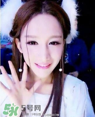 經(jīng)典《梁?！穼⒎?祝英臺(tái)居然是個(gè)男的！