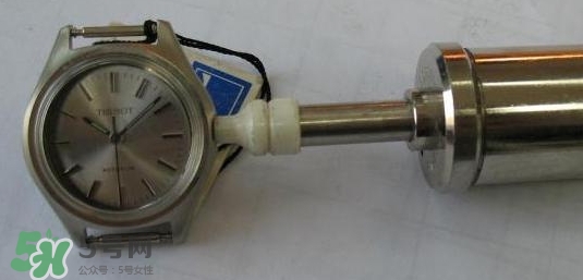 dw手表怎么打開(kāi)？dw手表怎么打開(kāi)表殼