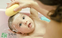 嬰兒洗頭怎么洗？嬰兒洗頭注意事項