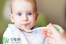寶寶吃米粉會便秘嗎？寶寶吃米粉會導(dǎo)致便秘嗎？