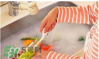 奶瓶清潔劑安全嗎？長(zhǎng)期用奶瓶清潔劑有副作用嗎？