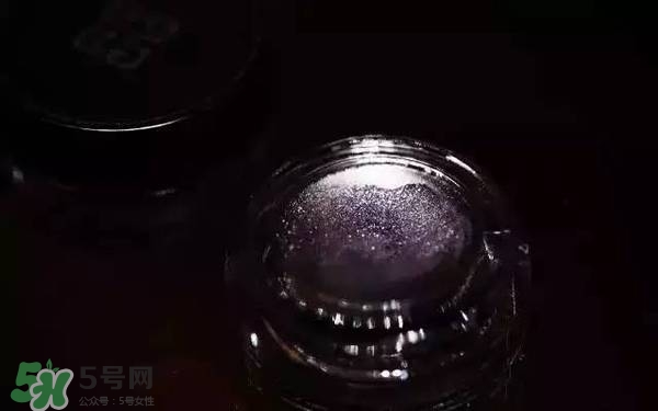 紀(jì)梵希黑紫色眼影膏怎么樣？紀(jì)梵希黑紫色眼影膏多少錢(qián)？