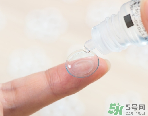 獅王隱形眼鏡輔助液怎么用？獅王隱形眼鏡輔助液使用方法