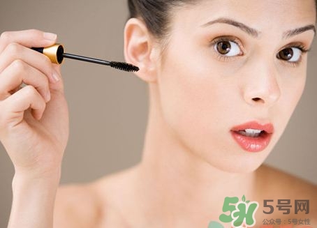 孕婦能抹護膚品嗎？孕婦能化妝嗎？