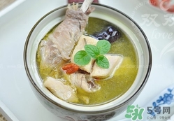 榴蓮殼煲雞湯孕婦能喝嗎？孕婦可以喝榴蓮殼煲雞湯