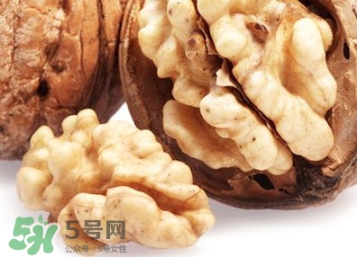 核桃仁怎么保存？核桃仁生吃好還是熟吃好？