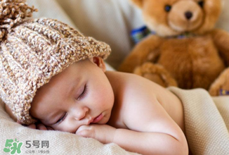 夏天寶寶可以穿開襠褲嗎？寶寶穿開襠褲有什么危害嗎？
