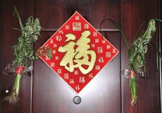 艾草掛門(mén)上是什么意思？艾草放門(mén)口什么作用？