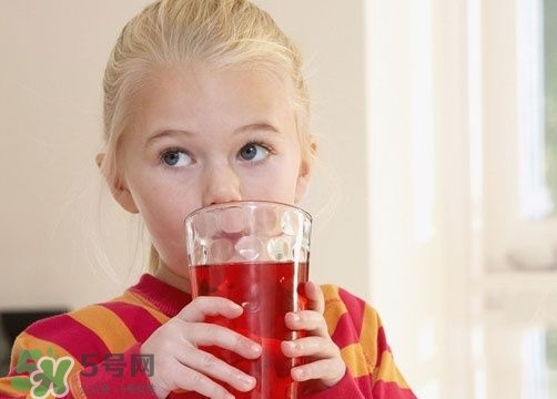 碳酸飲料喝多了會怎么樣？碳酸飲料的危害有哪些