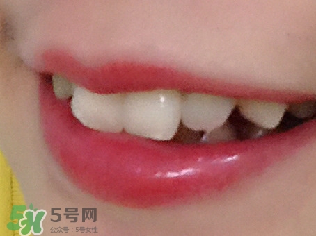 嬌蘭小黑裙003多少錢？嬌蘭小黑裙唇膏003專柜價格