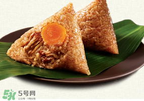 蛋黃肉粽怎么做好吃？蛋黃肉粽的家常做法