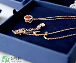 施華洛世奇跳動的心是什么材質(zhì)？跳動的心項鏈?zhǔn)倾y的嗎？