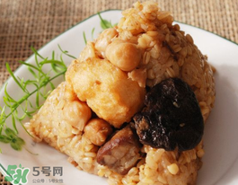 花生粽子怎么做好吃？花生粽子怎么包？