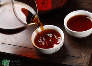 普洱茶發(fā)霉了怎么處理？普洱茶發(fā)霉了還能喝嗎？