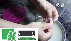 肉松餅是棉花做的？肉松餅里面是棉花