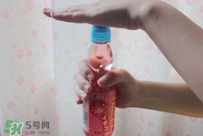 彈珠汽水怎么開？彈珠汽水怎么開不會噴？