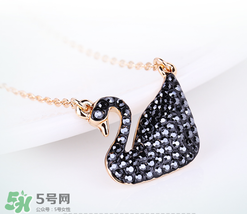 施華洛世奇黑天鵝項(xiàng)鏈多少錢？施華洛世奇黑天鵝項(xiàng)鏈專柜價(jià)格