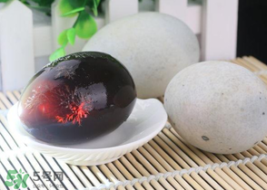 皮蛋可以帶上飛機(jī)嗎？皮蛋可以直接帶上飛機(jī)嗎？