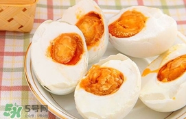  咸鴨蛋為什么沒(méi)有咸雞蛋？咸蛋為什么不用雞蛋