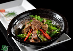 杏和牛肉能一起吃嗎？杏和牛肉一起吃會中毒嗎？