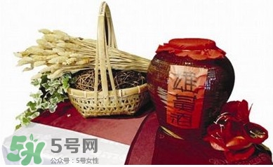雄黃酒為什么可以驅(qū)蛇？雄黃酒哪里有賣