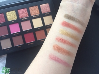 huda beauty眼影怎么畫？huda beauty眼影盤教程