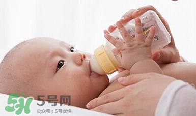 金銀花寶寶可以喝嗎？夏天寶寶能喝金銀花嗎？