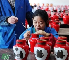 花雕酒是什么做的？花雕酒用什么做的