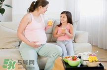 孕婦吃涼的對(duì)胎兒有什么影響？孕婦吃涼性的東西會(huì)怎么樣？