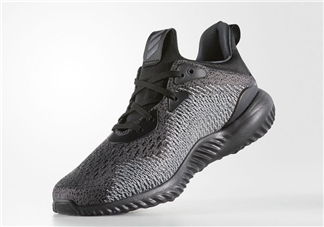 adidas alphabounce阿迪達斯阿爾法小椰子黑白配色多少錢？