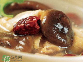 鴨肉能和香菇一起燉嗎？香菇燉鴨肉有毒嗎？