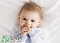 嬰兒吃藥可以混在奶粉里面吃嗎？嬰兒吃藥怎么吃？