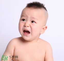 嬰兒吃藥嗆到了怎么辦？怎么喂藥才不會嗆到寶寶？