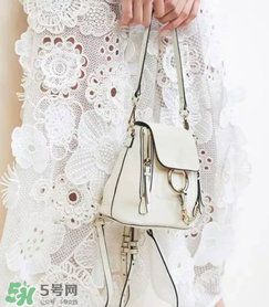 chloe faye雙肩包多少錢？蔻依faye雙肩包專柜價(jià)格