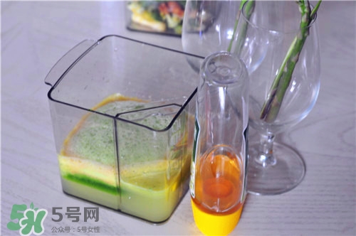 蘆筍可以榨汁嗎？蘆筍可以和什么一起榨汁