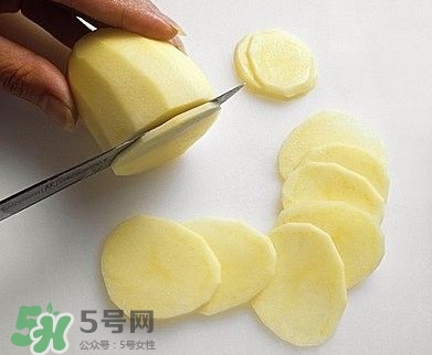馬鈴薯能去痘印嗎？馬鈴薯可以祛痘印？