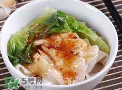 油潑面怎么和面？油潑面的面怎么和