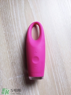 foreo眼部按摩儀好用嗎？foreo iris眼部按摩儀副作用