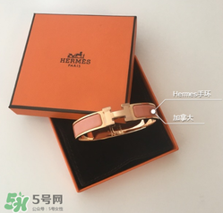 愛(ài)馬仕手鐲怎么打開(kāi)？愛(ài)馬仕手鐲怎么帶？