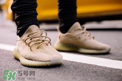 adidas yeezy 350 boost v2 dark green椰子350大地綠多少錢(qián)？