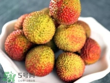 黑葉荔枝和妃子笑哪個好吃？黑葉荔枝和妃子笑的區(qū)別