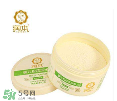 爽身粉可以擦臉上嗎？臉上可不可以涂爽身粉？