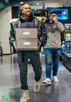 adidas yeezy 350 v2反轉(zhuǎn)奧利奧配色諜照曝光好看嗎？