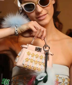 fendi peekaboo尺寸多大？芬迪peekaboo尺寸有哪幾種？